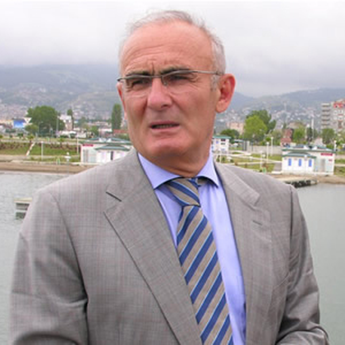 Samsun Büyükşehir Belediye Başkanı Yılmaz, Selyeri-Büyüklü Ana Ulaşım Yolu\'nda İncelemelerde Bulundu