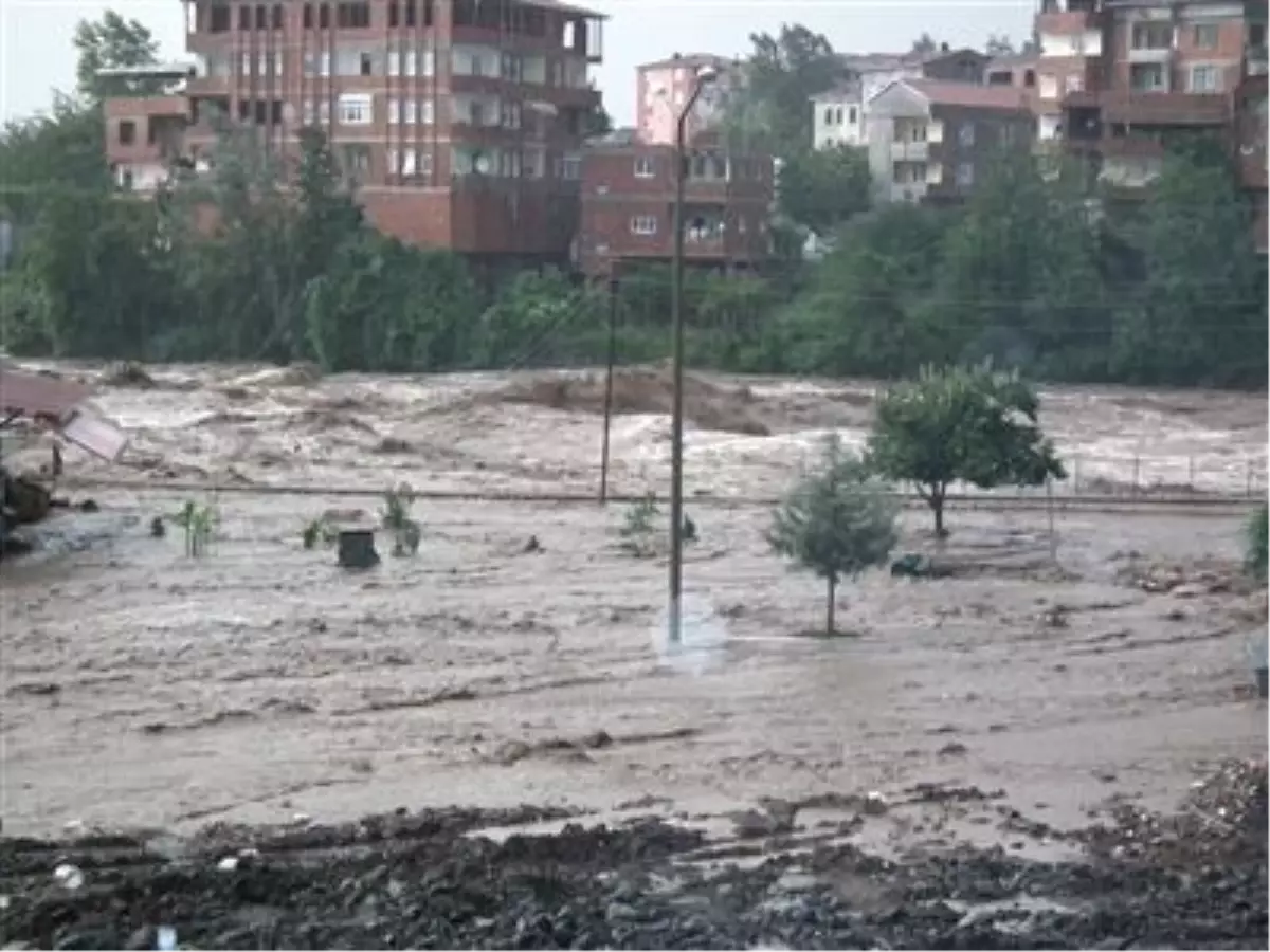 Samsun'da Etkili Yağış
