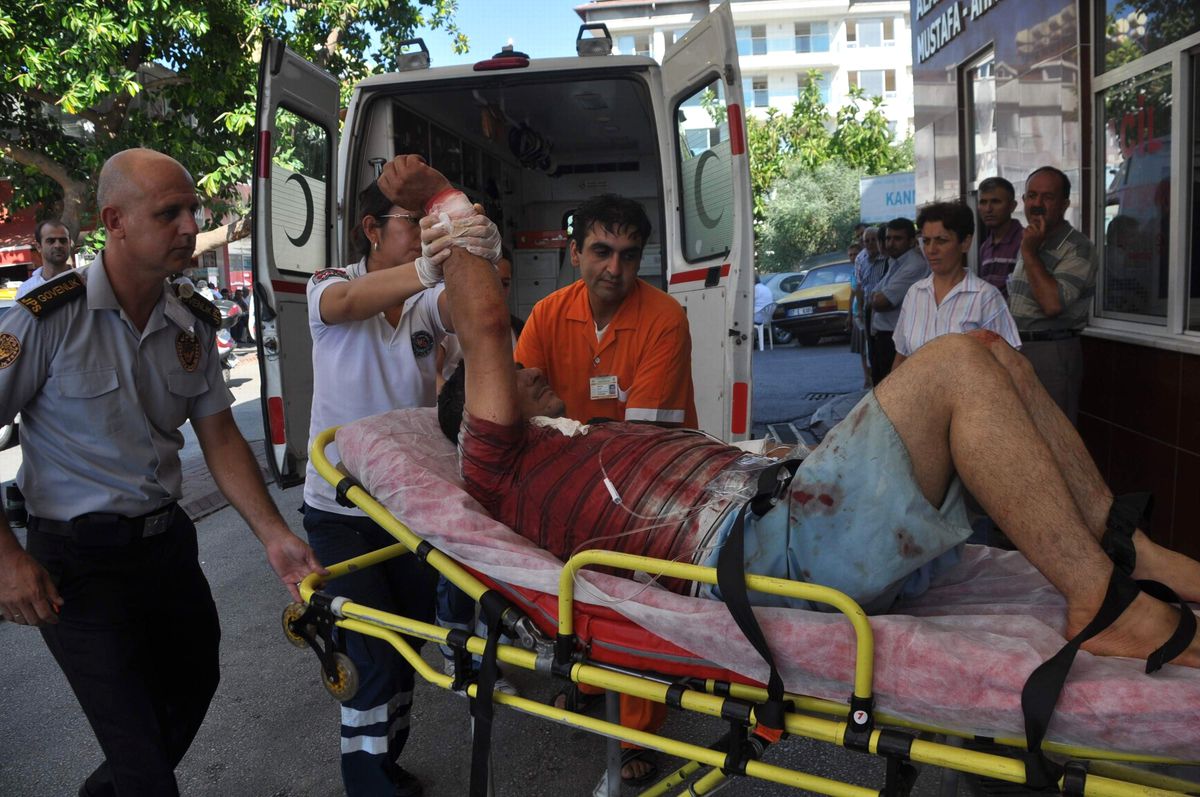 Serada Onarım Yaparken Düşen Çiftçi Hastanelik Oldu