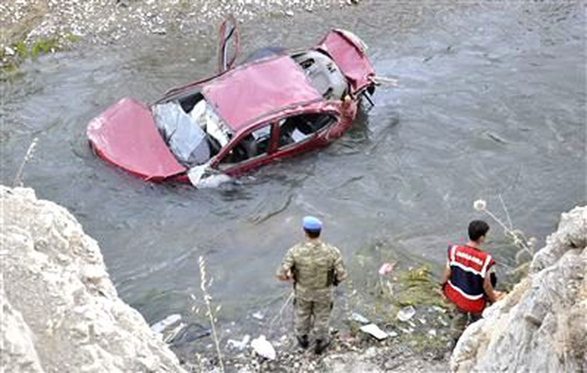 Şırnak\'ta Trafik Kazası: 2 Ölü, 7 Yaralı