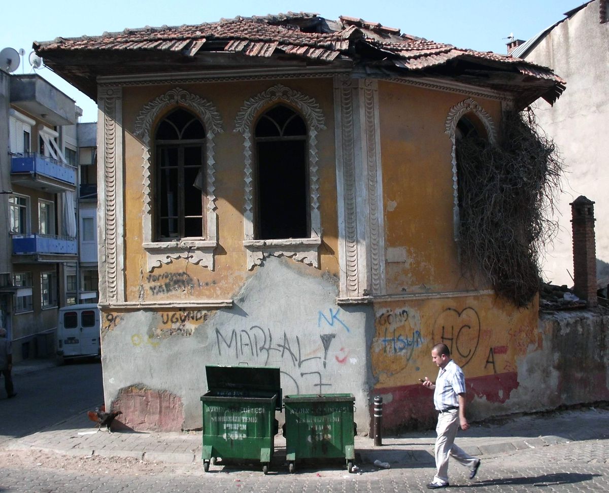 Tarihi Macar Evleri Uzanacak Eli Bekliyor