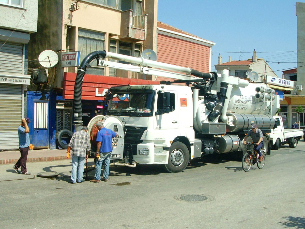 Trakyakent Kombine Kanal Temizleme Aracı Belediyelerin Hizmetinde