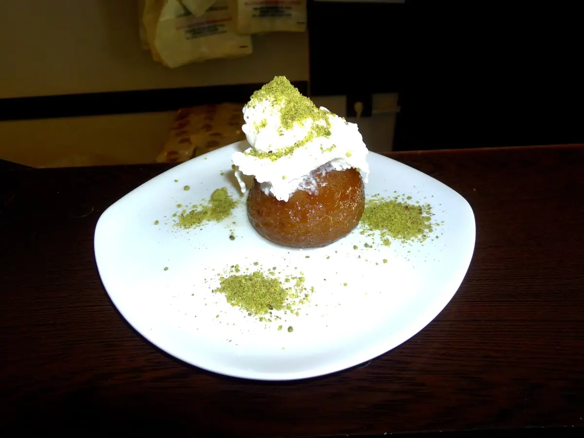 Yaz Sıcaklarında Dondurmalı Hayrabolu Peynir Tatlısı Serinletiyor