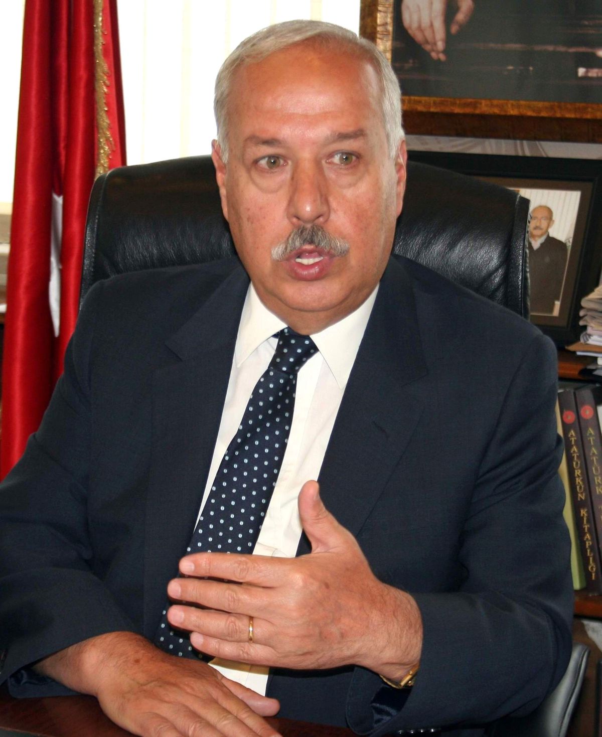 Zonguldak Belediye Başkanı Muharrem Akdemir, Hakkari\'deki Terör Saldırısını Kınadı