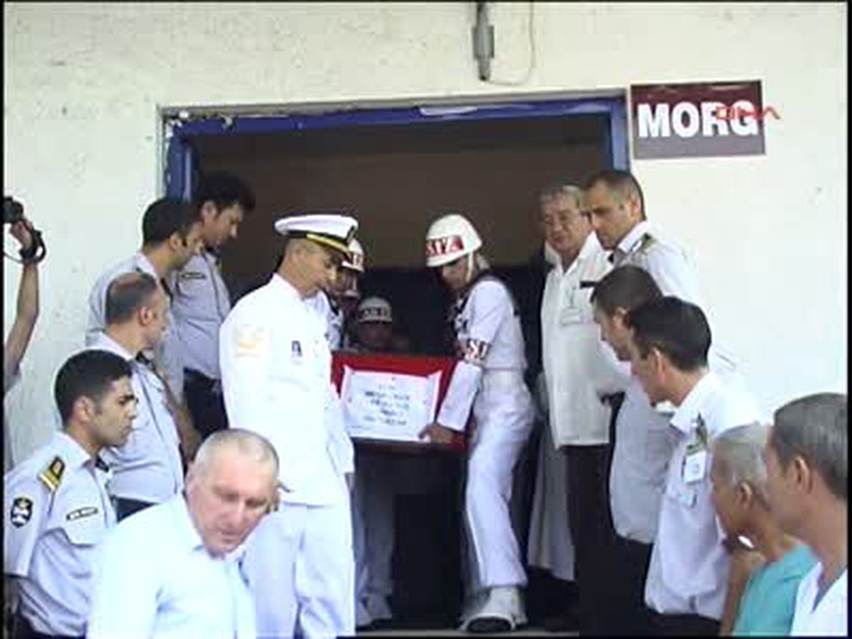 Zonguldak Şehidine Ağlıyor