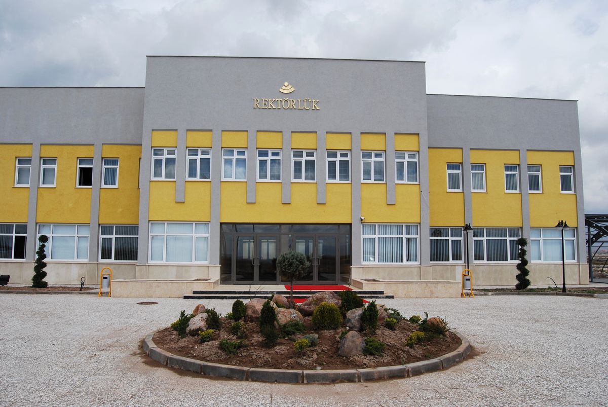 Aksaray Üniversitesi\'ne 3 Yeni Fakülte İçin Onay
