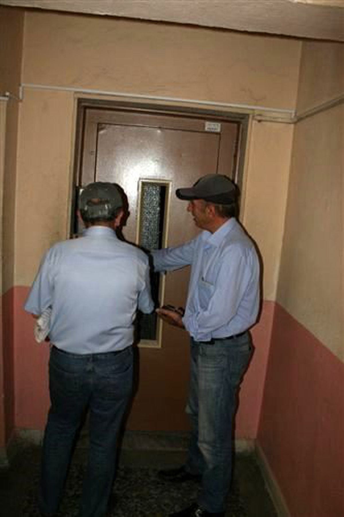 Asansör Bozulunca Sakatlar Derneği Üyeleri Bir Araya Gelemedi