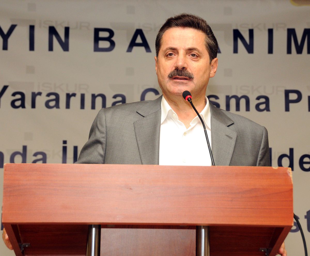 Bakan Çelik\'ten "Terör" Açıklaması