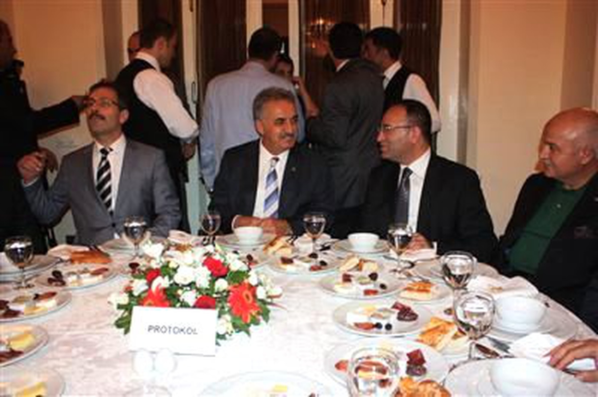 Bakan Yazıcı, Teskomb\'un Düzenlediği İftar Yemeğine Katıldı