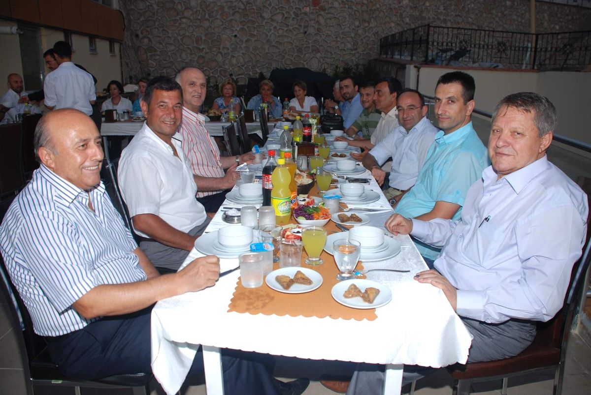 Başkan Doğan, Meclis Üyelerine İftar Verdi