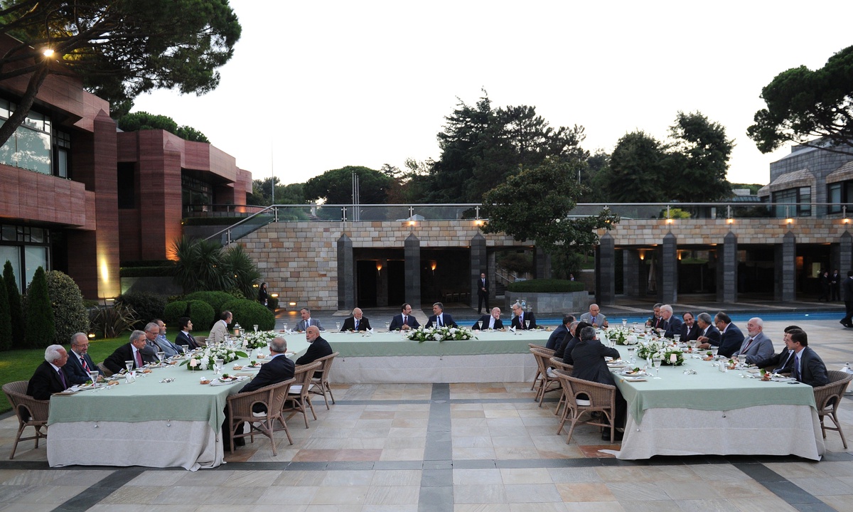 Cumhurbaşkanı Gül\'den Diyanet Mensuplarına İftar Yemeği