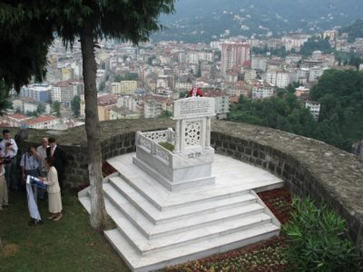 Ekrem Orhon Ölümünün 29. Yılında Anılıyor