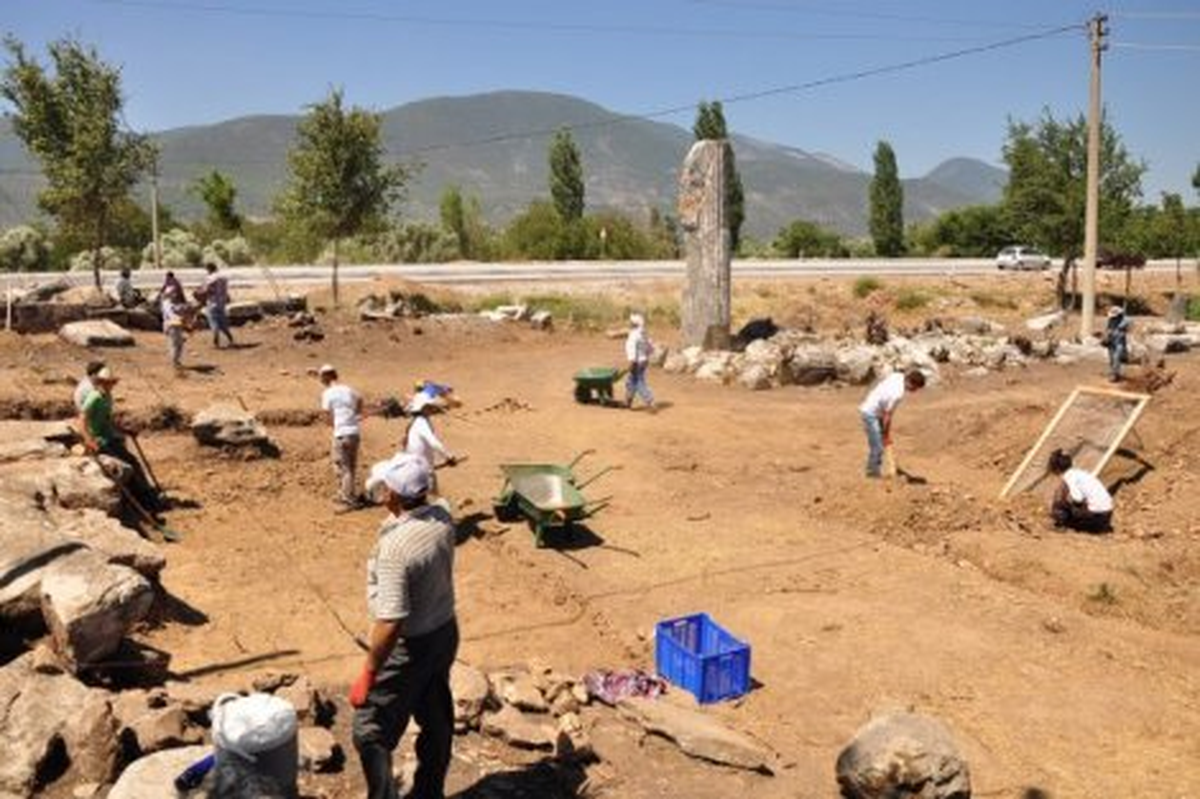 Euromos Antik Kenti\'nde Kazı Çalışmaları Başladı
