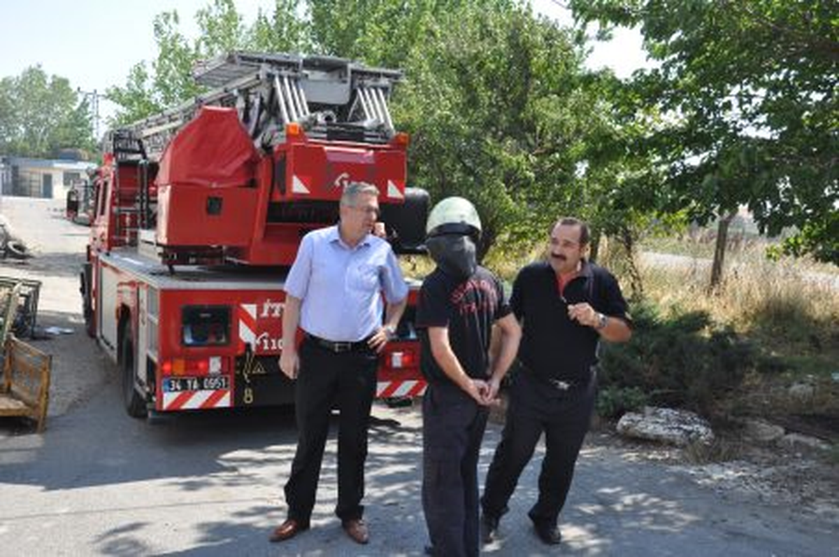 Fabrika Yangını Korkuttu