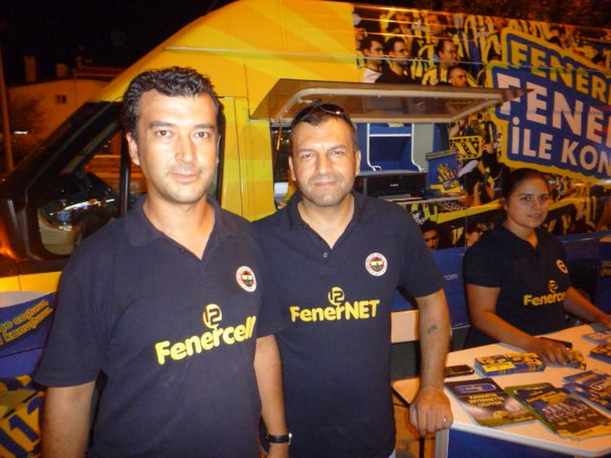 Fenerbahçe Spor Kulübü\'nün Mobil Gsm Aracı Şarköy\'e Geldi