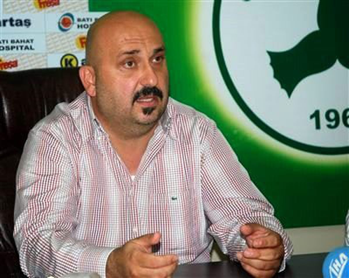Giresunspor Hes\'e Sarıldı