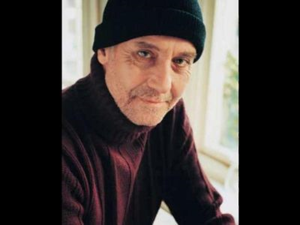 İlhan Şeşen Her Pazar Neomarin\'de