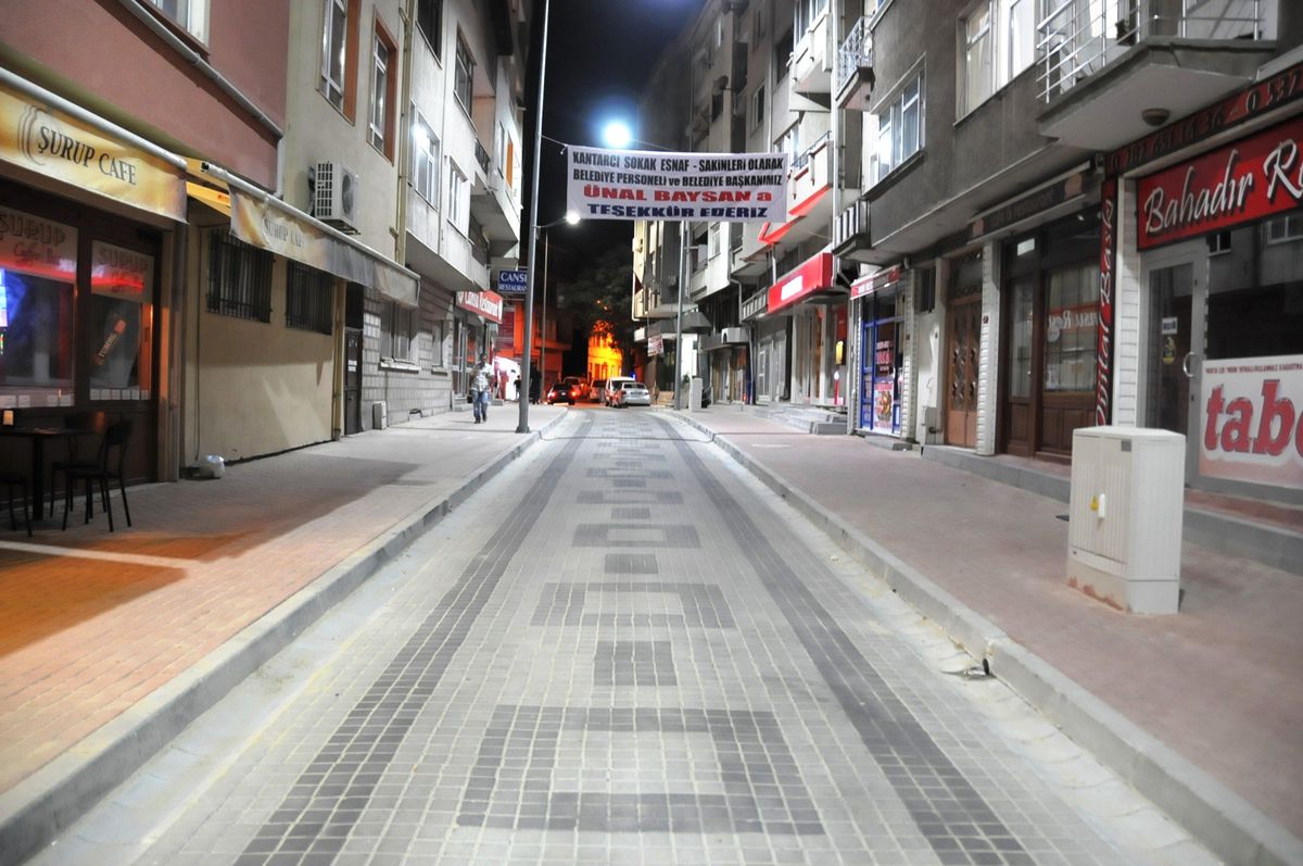 Kantarcı Sokak Aydınlatıldı