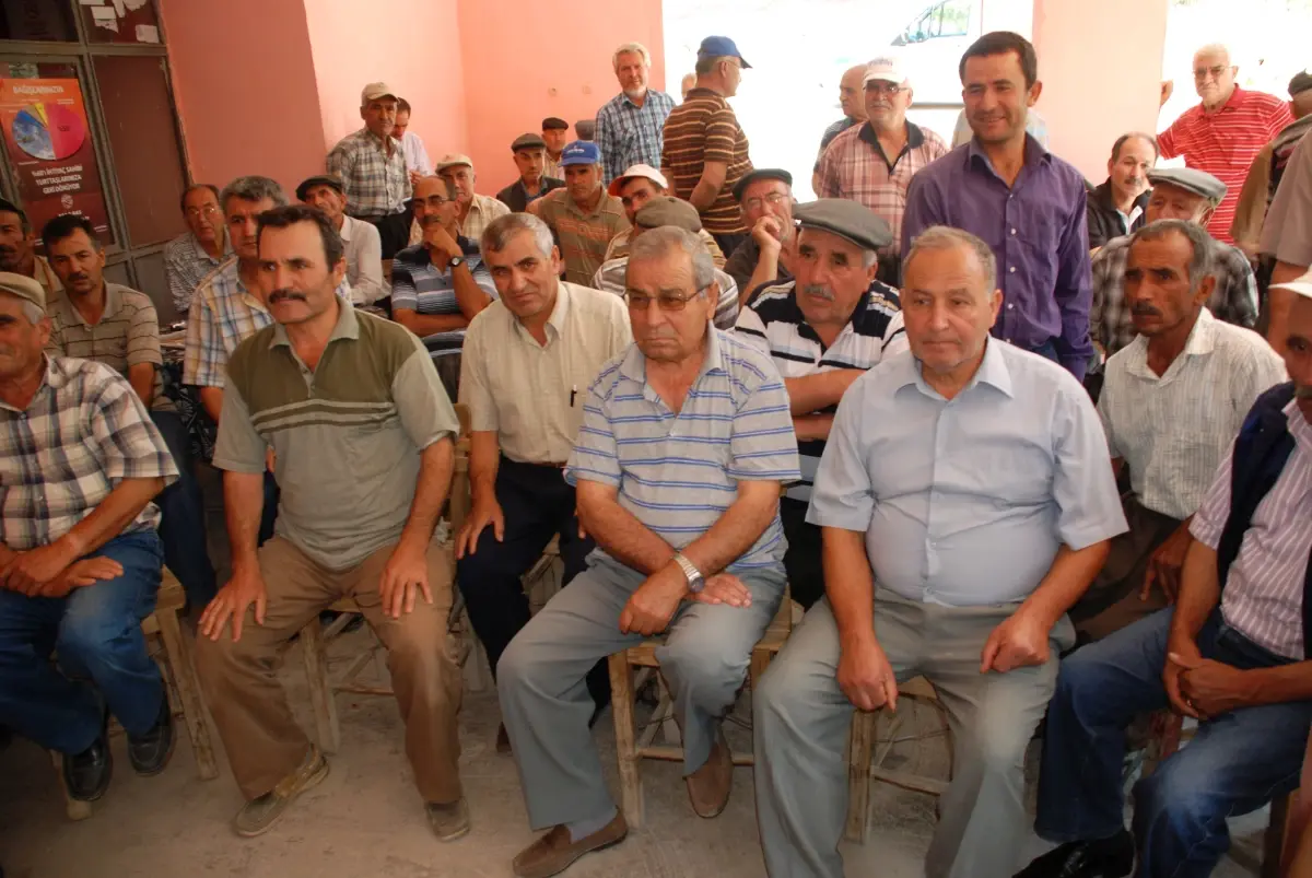 Kaymakam Damatlar Köy Gezilerine Devam Ediyor