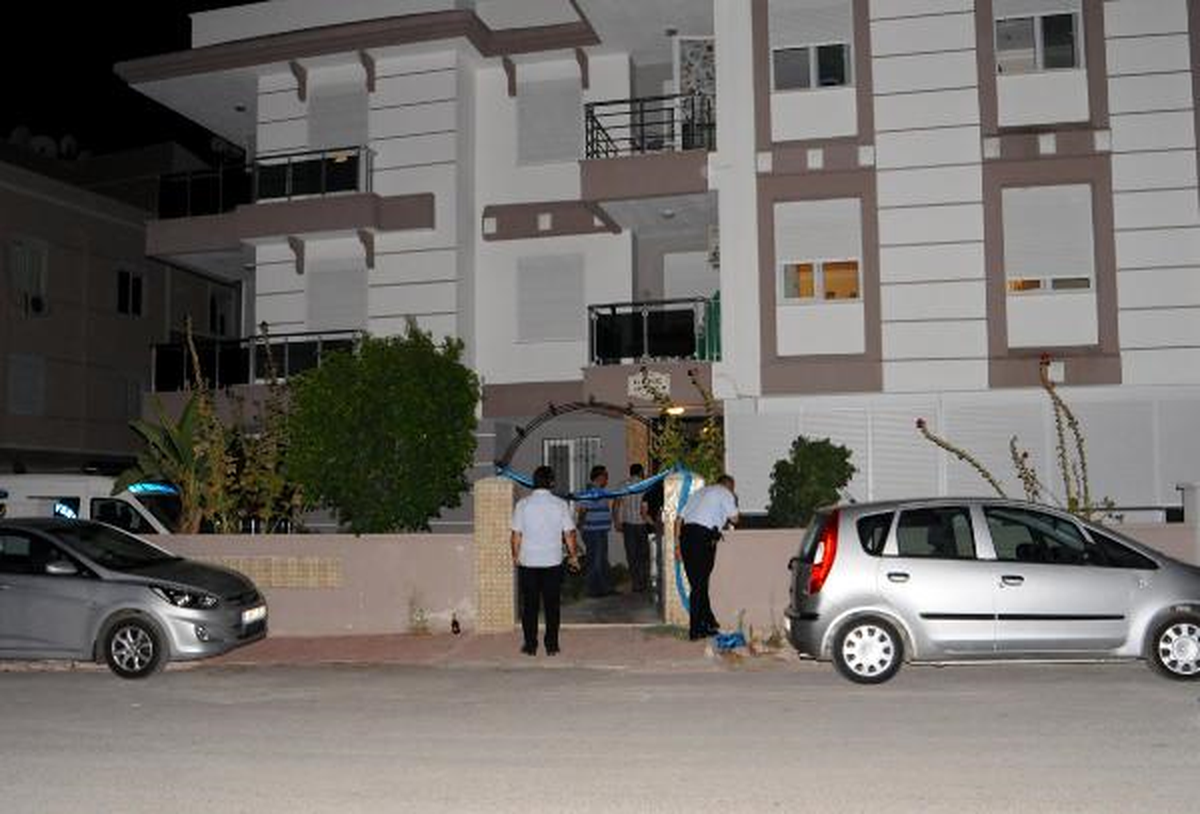 Kızının Evinde Bıçaklanarak Öldürüldü