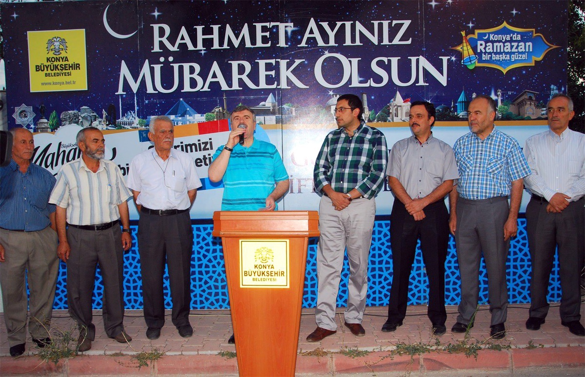 Mahalle İftarlarıyla Birlik Beraberlik Mesajı Verliyor