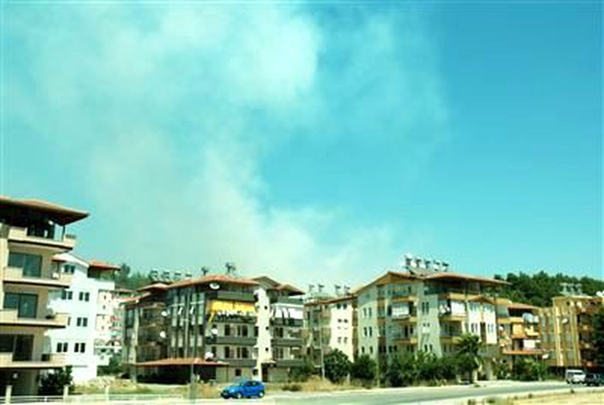 Manavgat\'ta Orman Yangını Korkuttu
