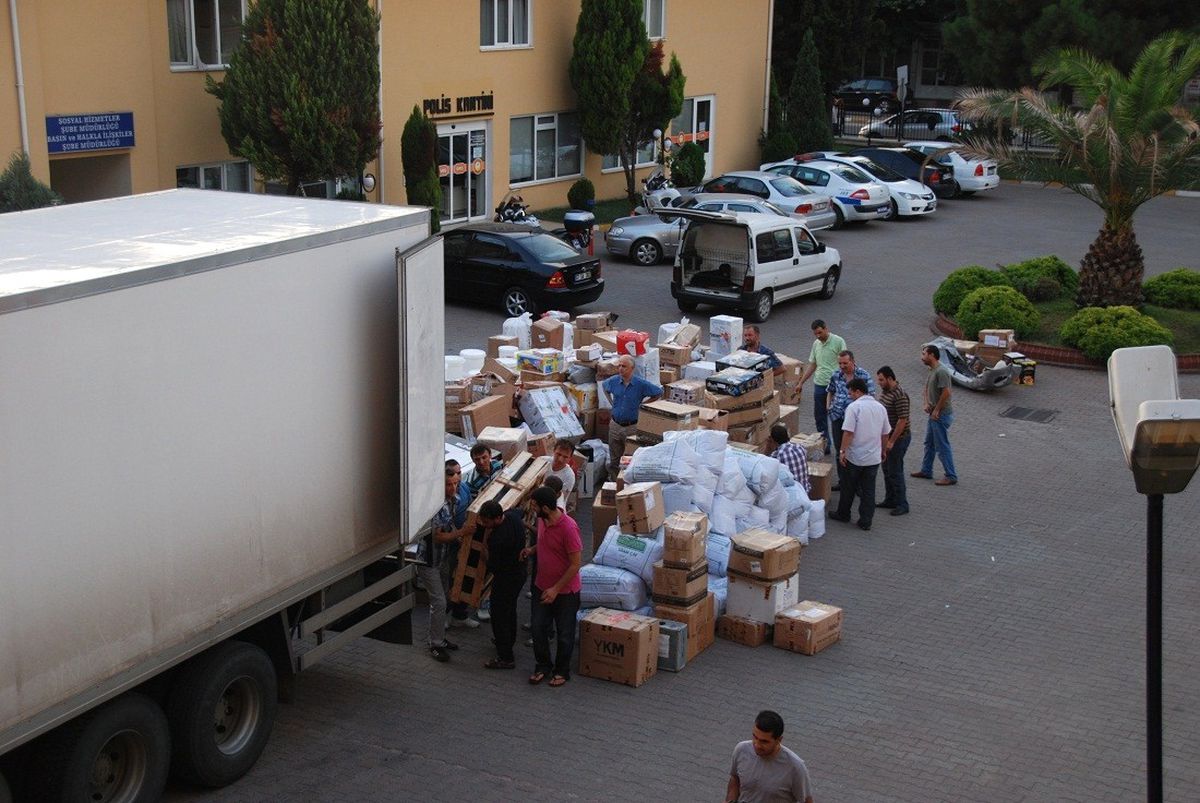 Sakarya\'da 50 Bin Paket Kaçak Sigara Ele Geçirildi