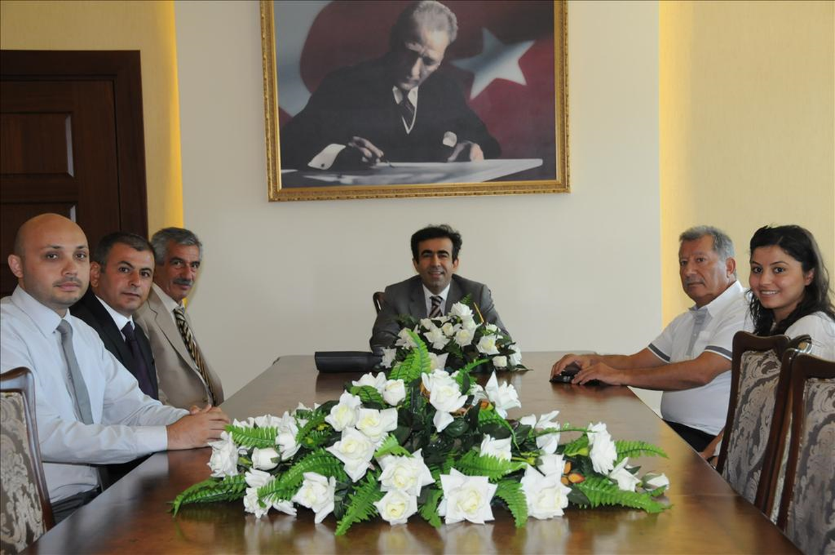 Şanlıurfa Vakfı Yönetiminden Güzeloğlu\'na Ziyaret