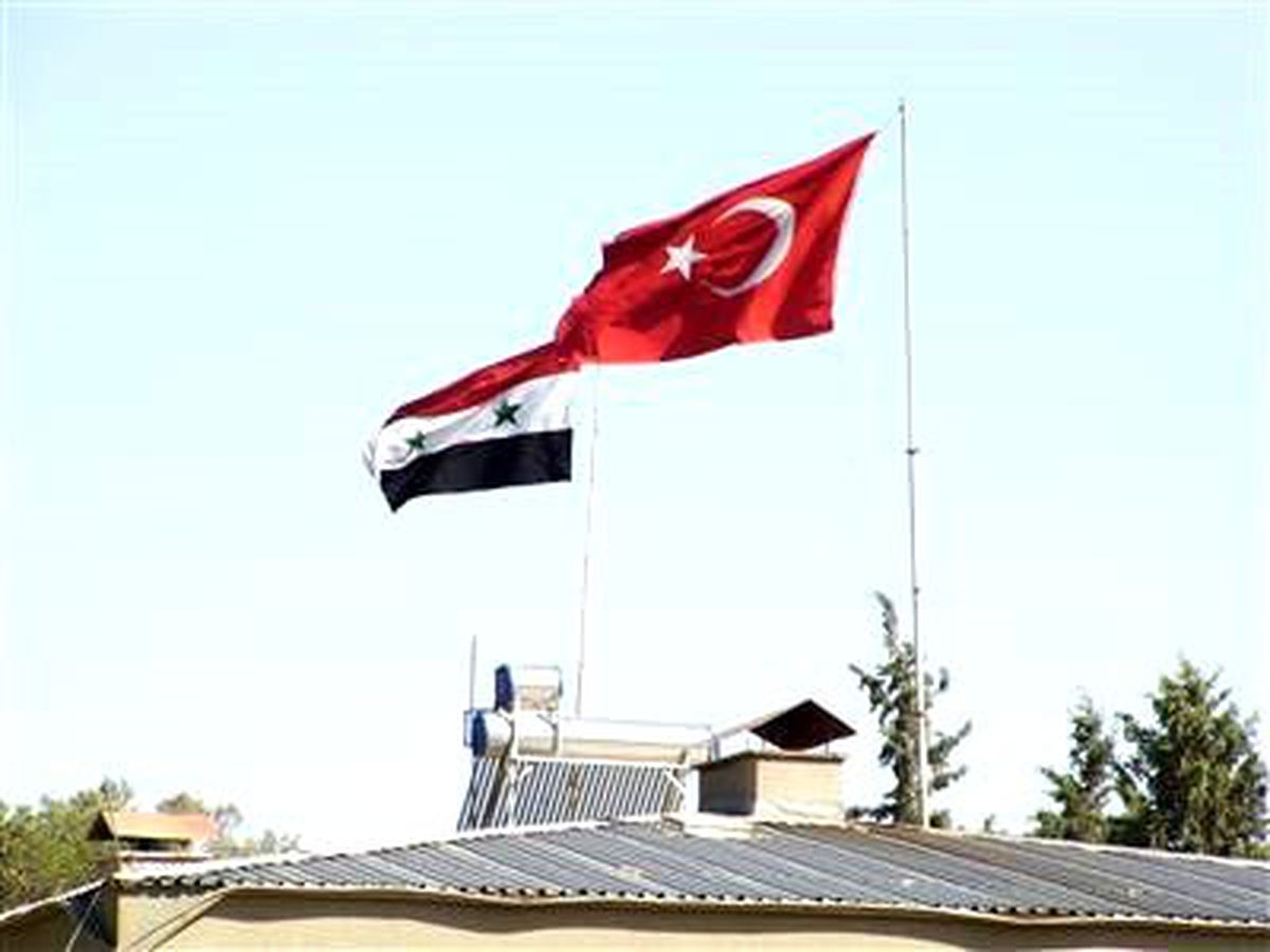 Suriye Sınırında 4 Bin Fişek Ele Geçirildi
