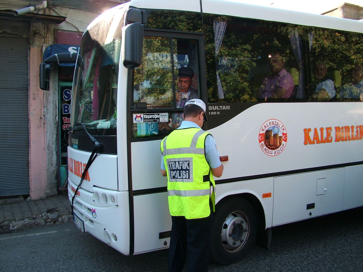 Trafik Polislerinden Uygulama