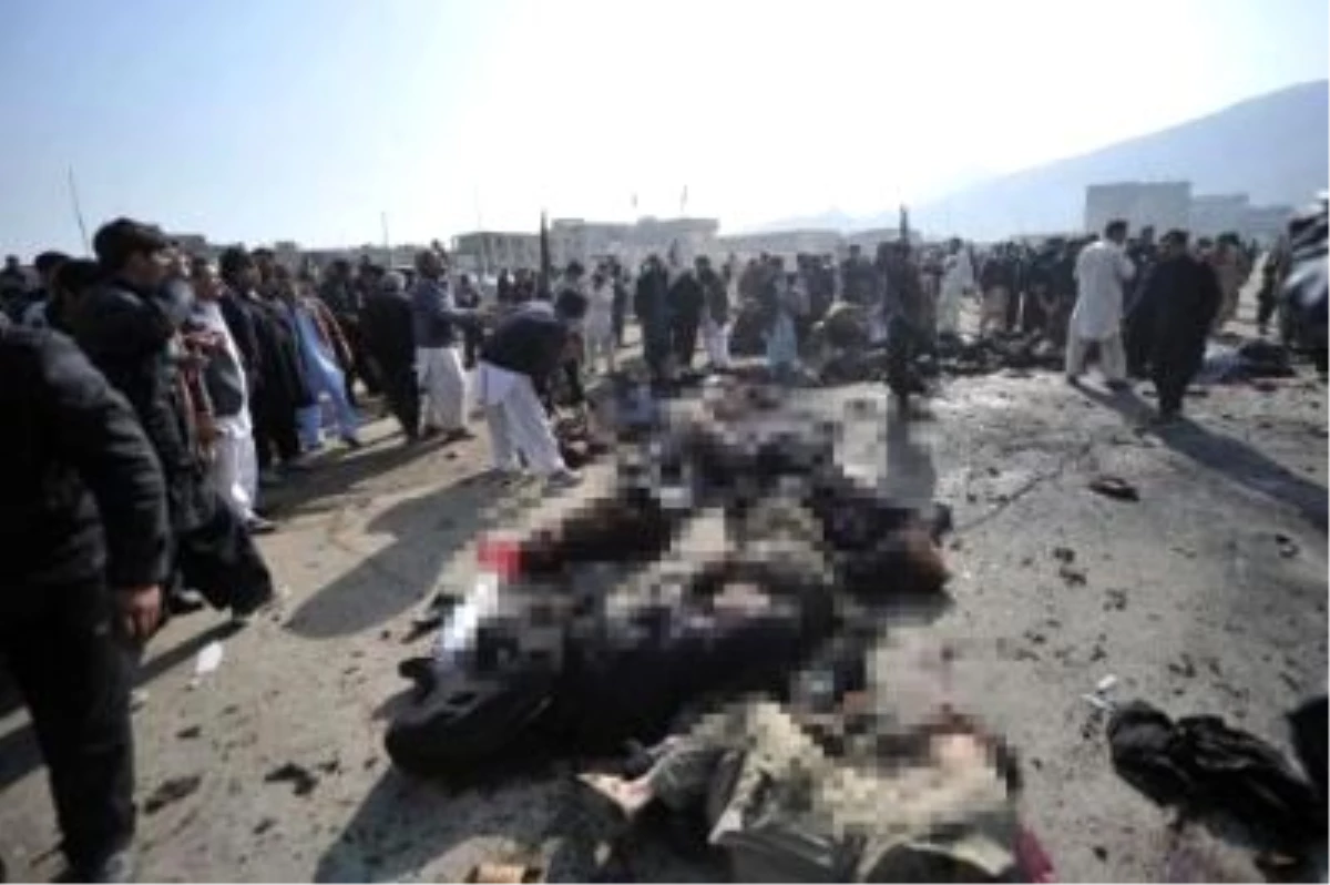 Afganistan\'ın Logar Vilayetindeki NATO Üssünde Patlama