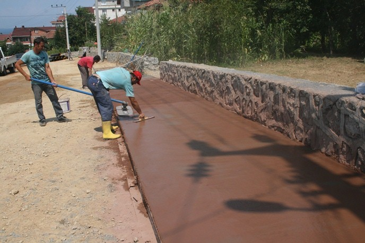 Ayazlı Mahallesinde Tretuar Çalışmaları Başlatıldı