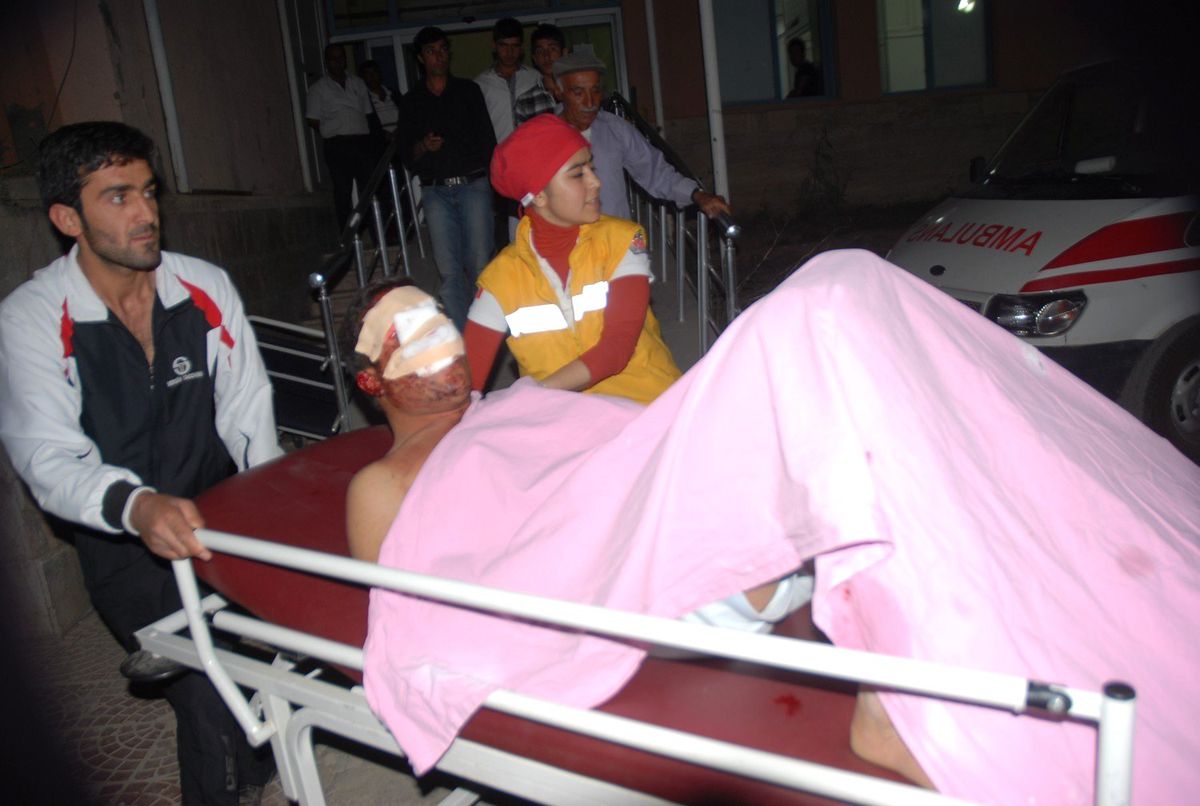 Başkale\'de Trafik Kazası: 2 Yaralı