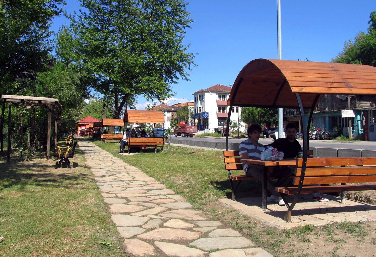 Belediyeden Hizmet Yağmuru