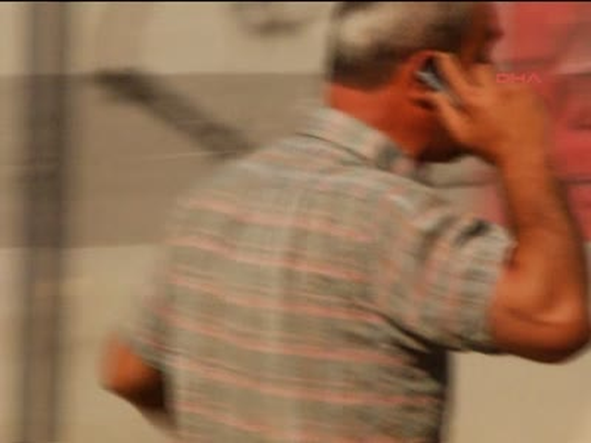 Çatışmada Yaralanan Askerin Babası ; Zengin Olsaydım Oğlum Helikopterle Getirilirdi