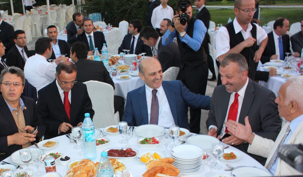 Çevre ve Şehircilik Bakanlığı\'nın İftar Programı