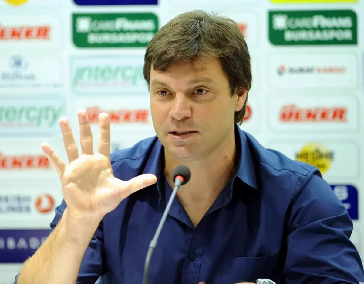 Ertuğrul Sağlam Futbolcularından Umutlu