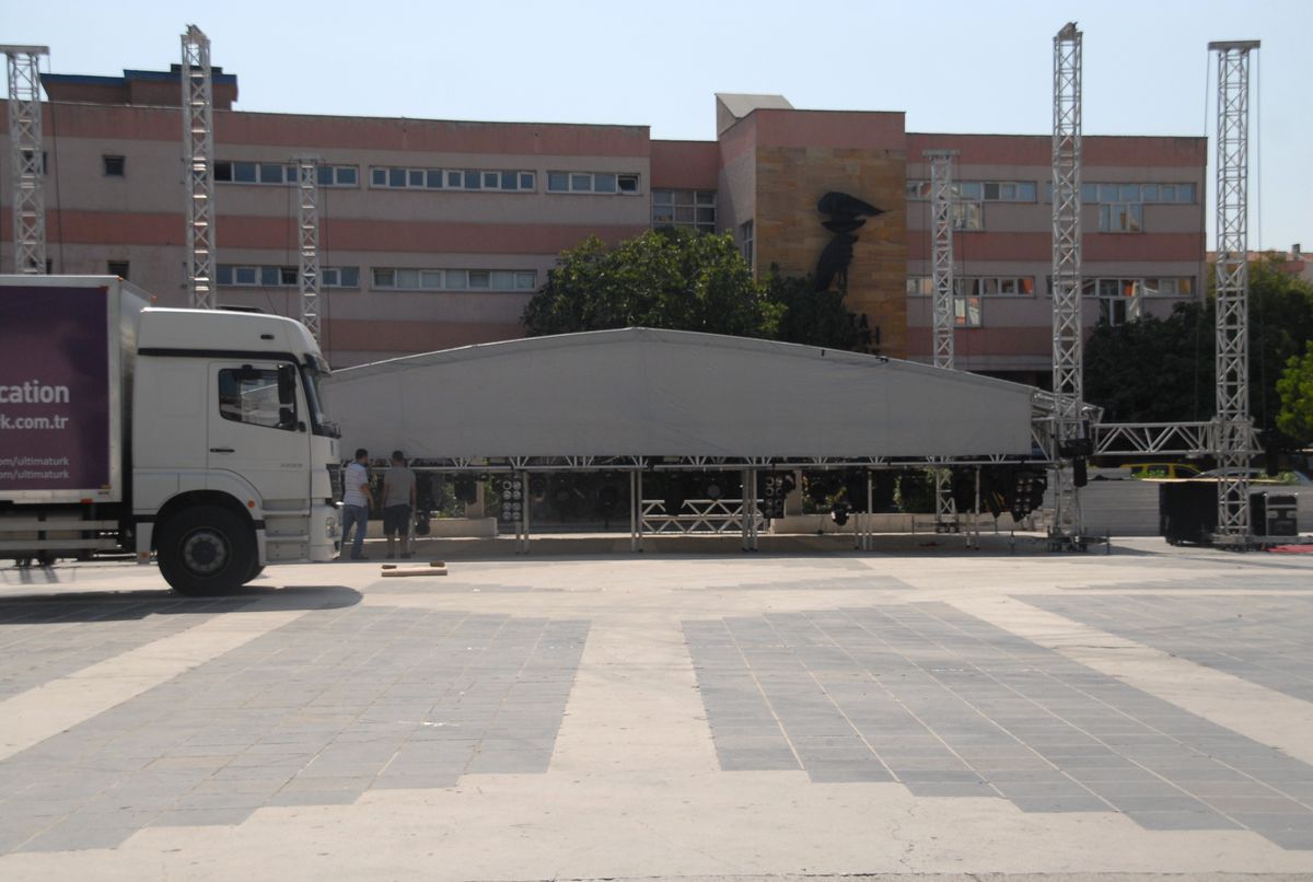 Festival Hazırlıkları Tamamlandı