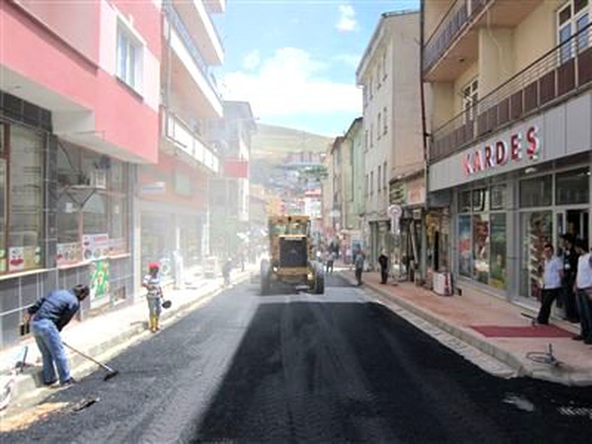 Hoca Ahmet Yesevi Caddesi Işıl Işıl