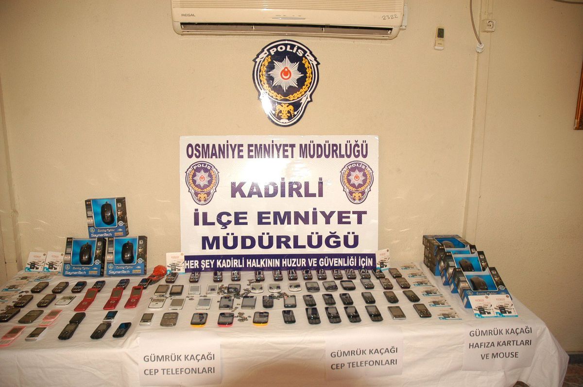 Kadirlide Kaçak Cep Telefonu Operasyonu