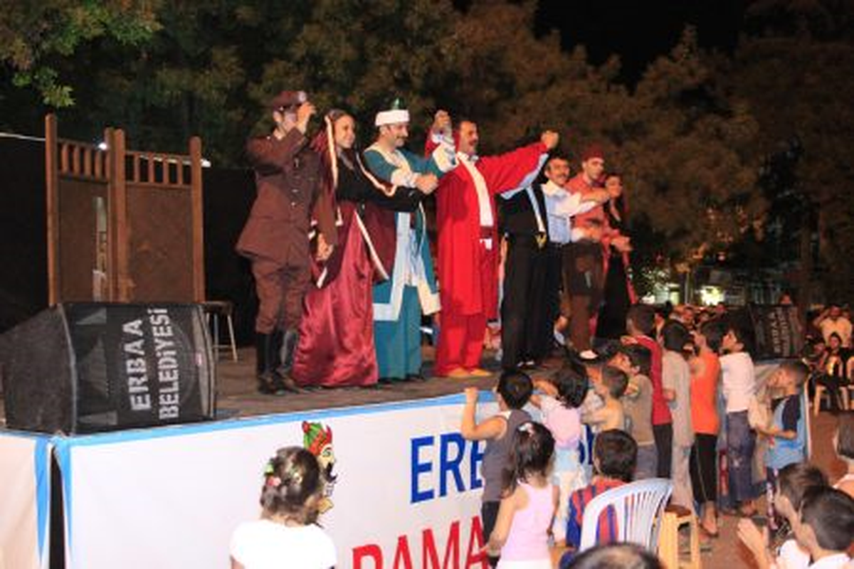 Kanlı Nigar Tiyatro Orta Oyunu