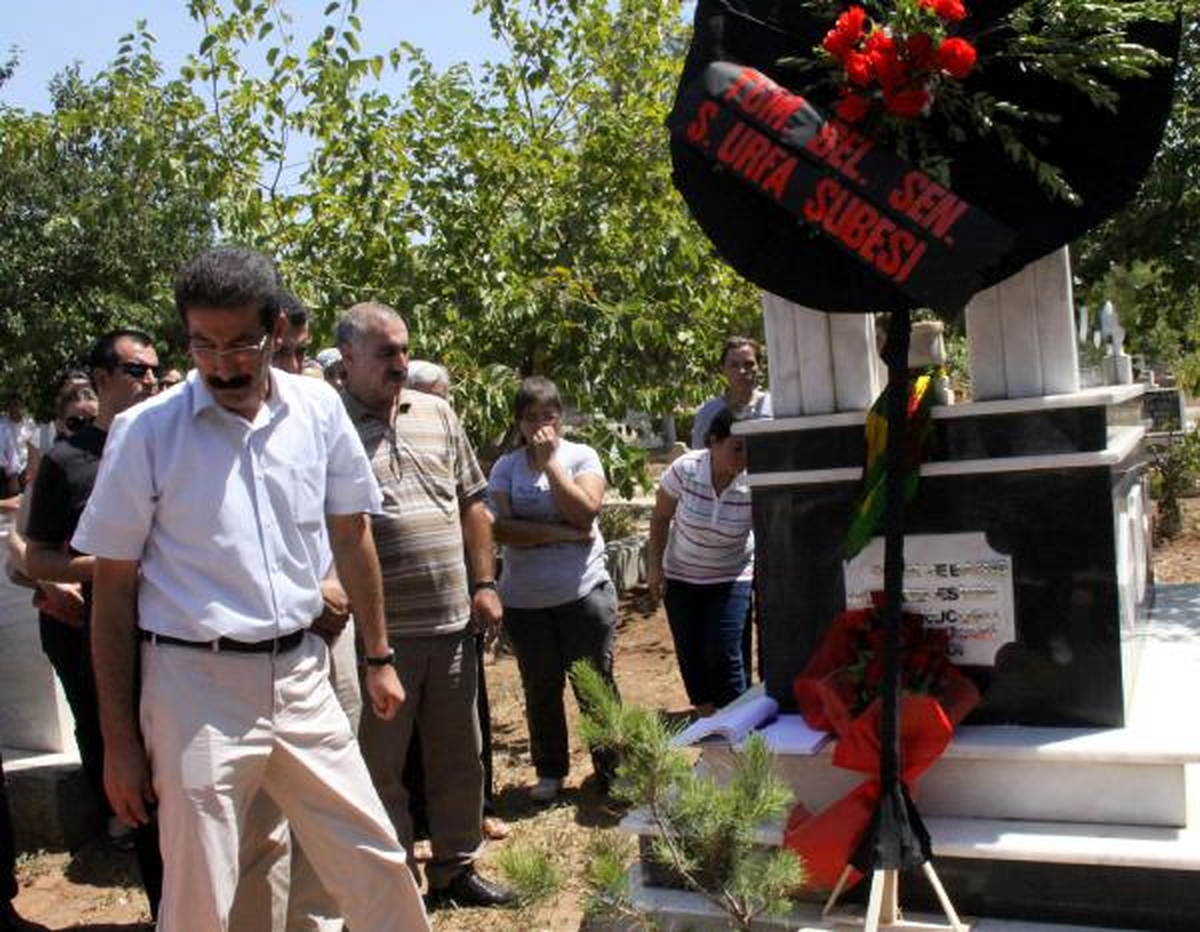 Kesk\'li Erol Mezarı Başında Anıldı