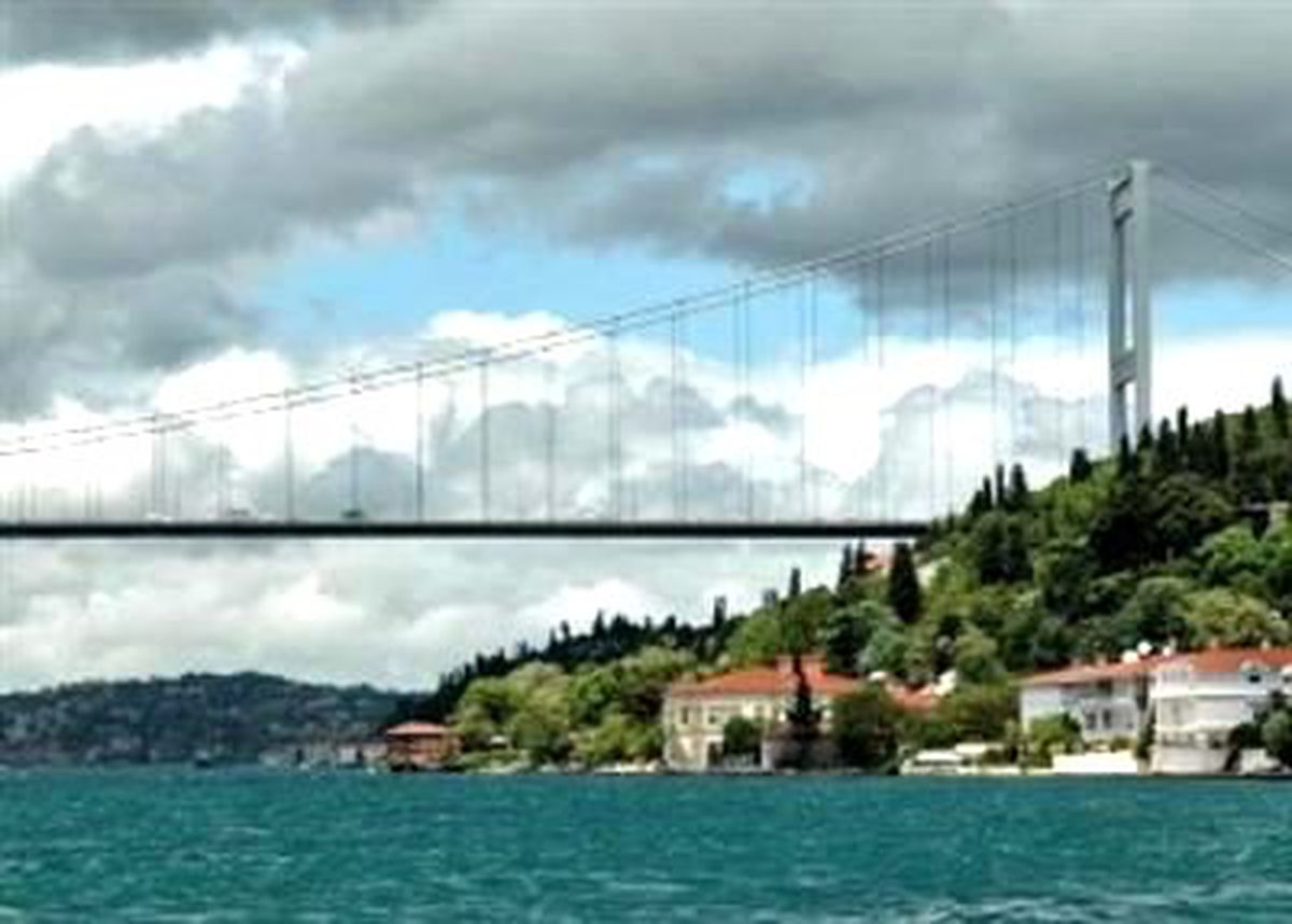 Köprü Gelirleri Yarı Yarıya Düştü