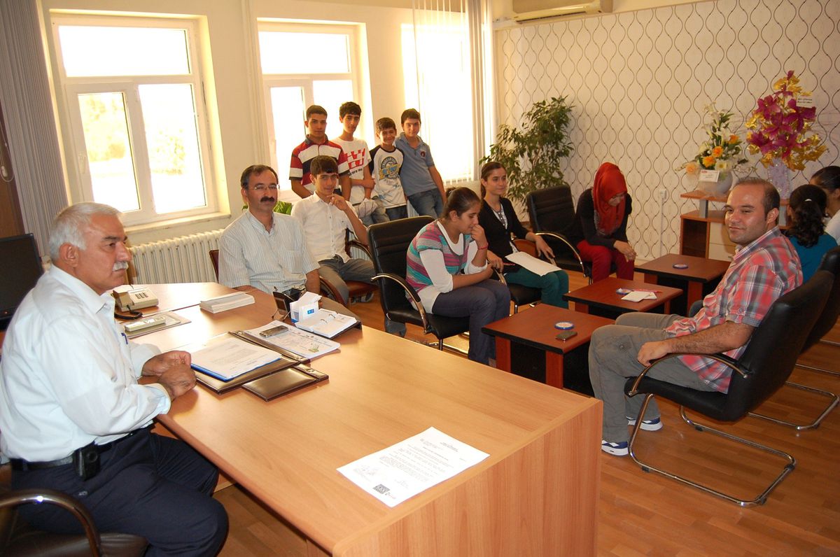 Öğrenciler Başarılarını Eski Öğretmenleriyle Paylaştı