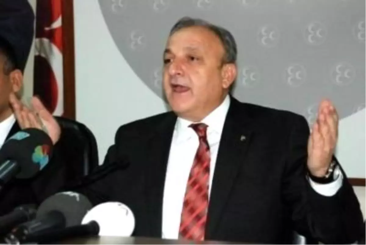 Oktay Vural, AK Parti ve CHP'yi Eleştirdi