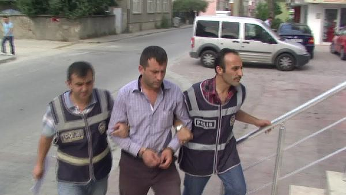 Sakarya\'da Çaldıgı Bilgisayarları İstanbul\'daki Isyerınde Satıyormuş