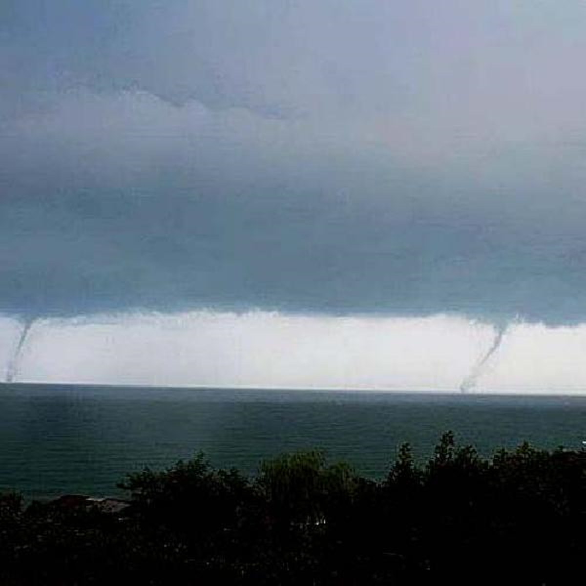 Sinop\'da Hortum ve Sağanak Yağmur