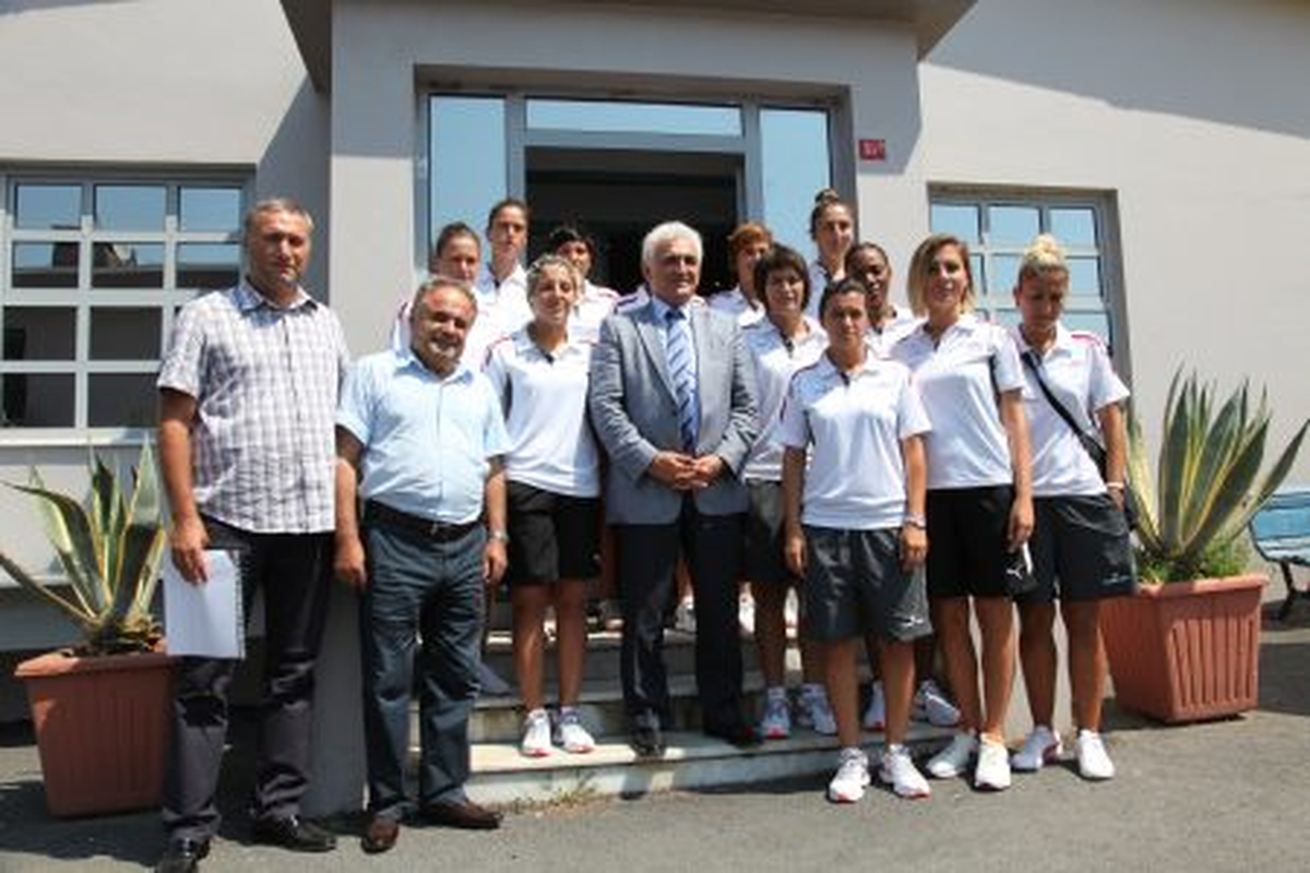 Spor Basını Kadın Futbolundan Habersiz