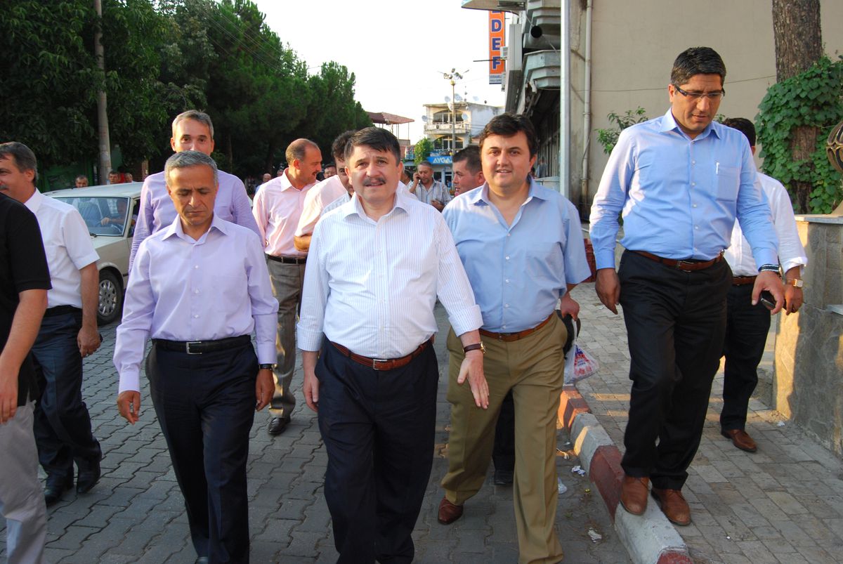 Tanrıverdi\'den Esnaf Ziyareti