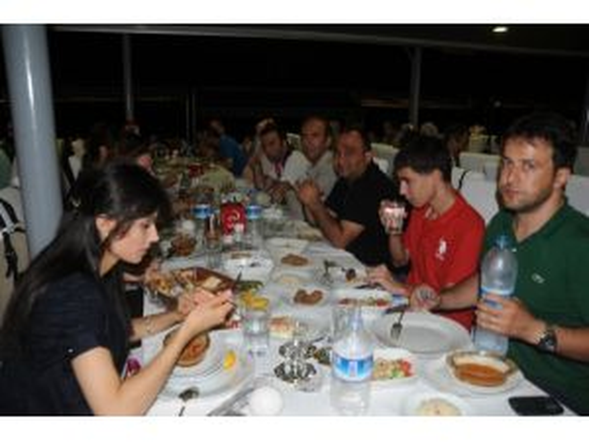 Trabzon Özel İmperial Hastanesi İftar Yemeğinde Buluştu